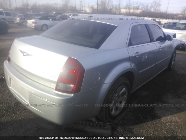 2C3KA53G67H858000 - 2007 CHRYSLER 300 TOURING SILVER photo 4