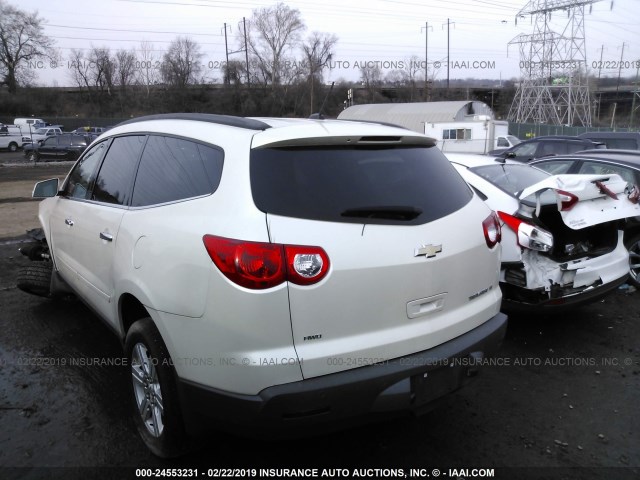 1GNKVGED9CJ188943 - 2012 CHEVROLET TRAVERSE LT WHITE photo 3