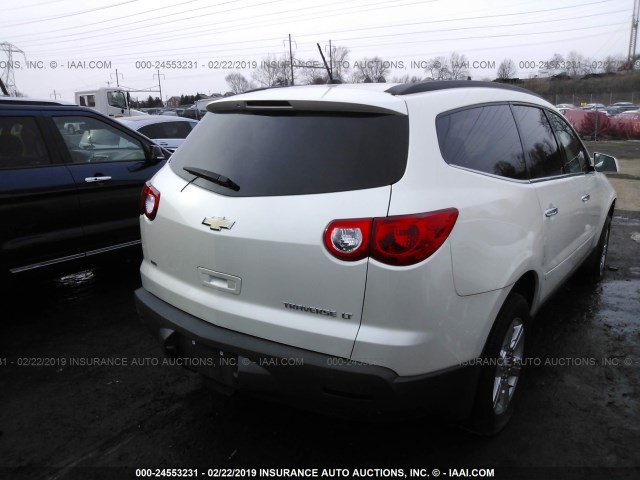 1GNKVGED9CJ188943 - 2012 CHEVROLET TRAVERSE LT WHITE photo 4