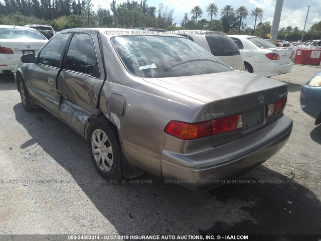 4T1BG22KX1U019823 - 2001 TOYOTA CAMRY CE/LE/XLE GRAY photo 3