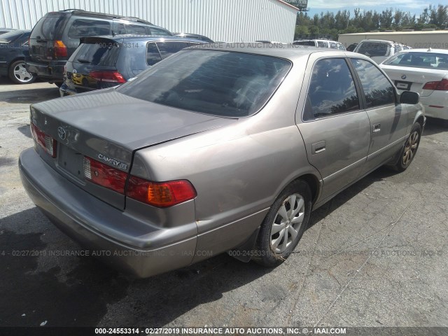 4T1BG22KX1U019823 - 2001 TOYOTA CAMRY CE/LE/XLE GRAY photo 4