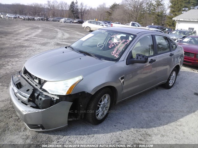 1FAHP35N18W145177 - 2008 FORD FOCUS SE/SEL/SES SILVER photo 2