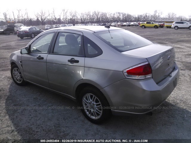 1FAHP35N18W145177 - 2008 FORD FOCUS SE/SEL/SES SILVER photo 3