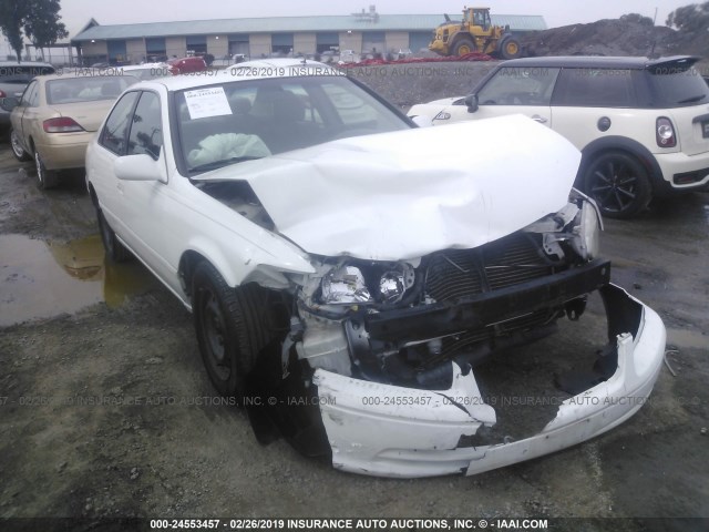 4T1BG22K11U822469 - 2001 TOYOTA CAMRY CE/LE/XLE WHITE photo 6