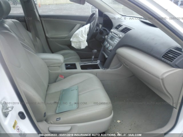 4T1BE46K88U774071 - 2008 TOYOTA CAMRY CE/LE/XLE/SE WHITE photo 5