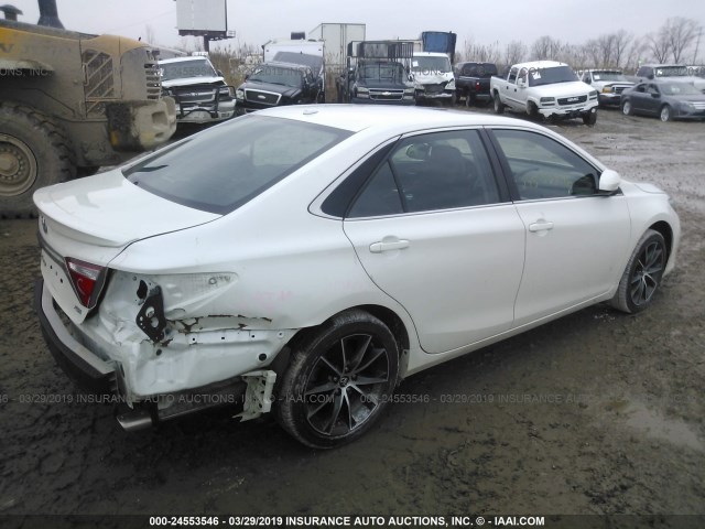 4T1BF1FK2GU135341 - 2016 TOYOTA CAMRY LE/XLE/SE/XSE 白色 照片 4