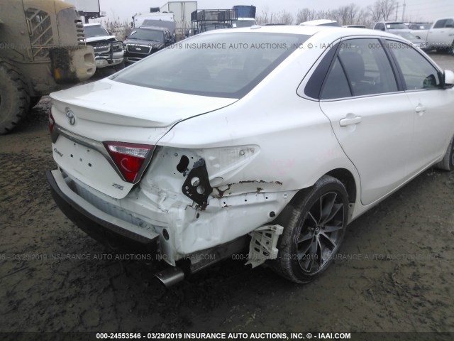 4T1BF1FK2GU135341 - 2016 TOYOTA CAMRY LE/XLE/SE/XSE 白色 照片 6