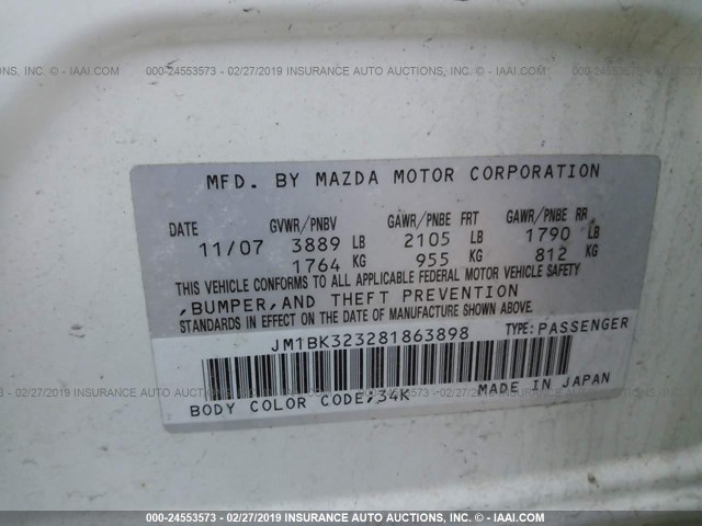 JM1BK323281863898 - 2008 MAZDA 3 S WHITE photo 9