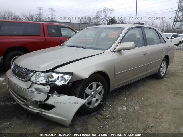 4T1BF28B12U217329 - 2002 TOYOTA AVALON XL/XLS GOLD photo 2