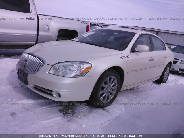 1G4HG5EM6AU104795 - 2010 BUICK LUCERNE CXL WHITE photo 2