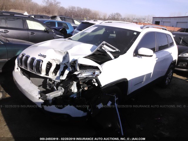 1C4PJLCB8JD538837 - 2018 JEEP CHEROKEE LATITUDE WHITE photo 2