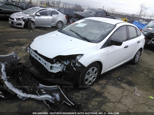 1FAHP3E20CL447382 - 2012 FORD FOCUS S WHITE photo 2