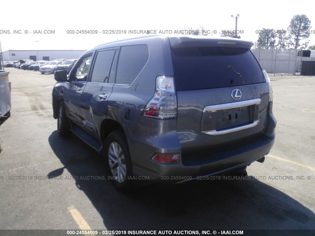 JTJBM7FX5H5155424 - 2017 LEXUS GX GRAY photo 3