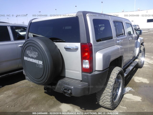 5GTDN13E778184583 - 2007 HUMMER H3 GRAY photo 4