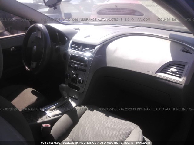 1G1ZB5EB3AF270419 - 2010 CHEVROLET MALIBU LS BLUE photo 5