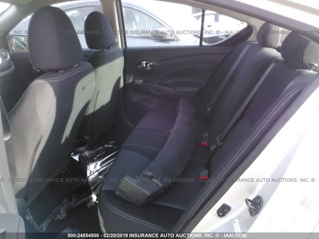 3N1CN7AP9KL814630 - 2019 NISSAN VERSA SILVER photo 8