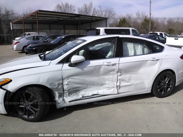 3FA6P0LU6JR170293 - 2018 FORD FUSION SE HYBRID WHITE photo 6