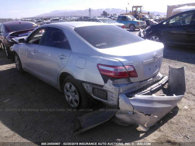 JTNBE46K973015613 - 2007 TOYOTA CAMRY NEW GENERAT CE/LE/XLE/SE SILVER photo 3