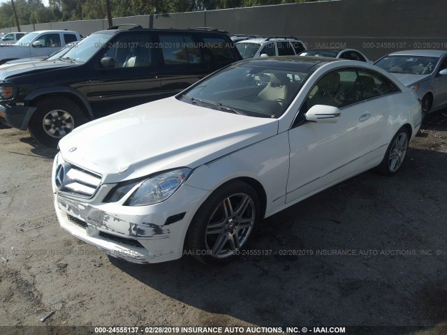 WDDKJ5GB9AF017958 - 2010 MERCEDES-BENZ E 350 WHITE photo 2