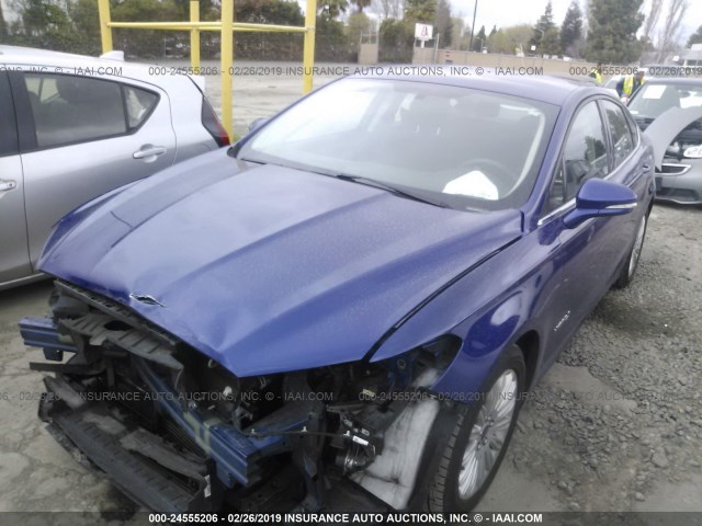 3FA6P0LU9GR251443 - 2016 FORD FUSION SE HYBRID BLUE photo 2