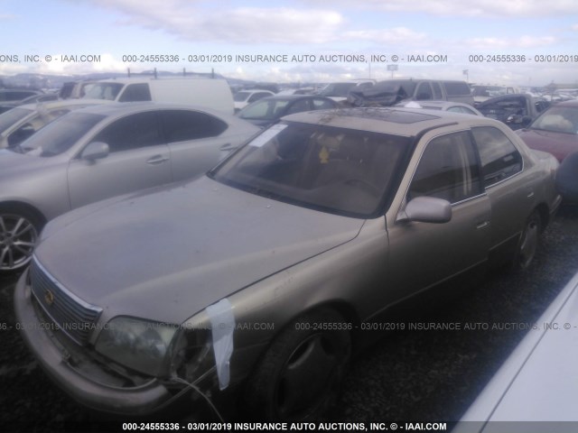 JT8BH28F6W0115621 - 1998 LEXUS LS 400 GOLD photo 2