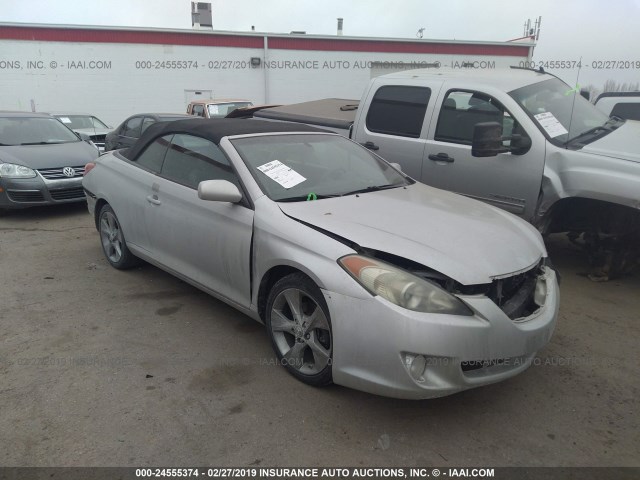 4T1FA38P15U048693 - 2005 TOYOTA CAMRY SOLARA SE/SLE SILVER photo 1