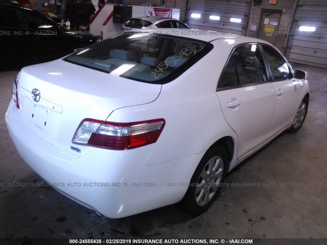 4T1BB46K38U037482 - 2008 TOYOTA CAMRY HYBRID WHITE photo 4