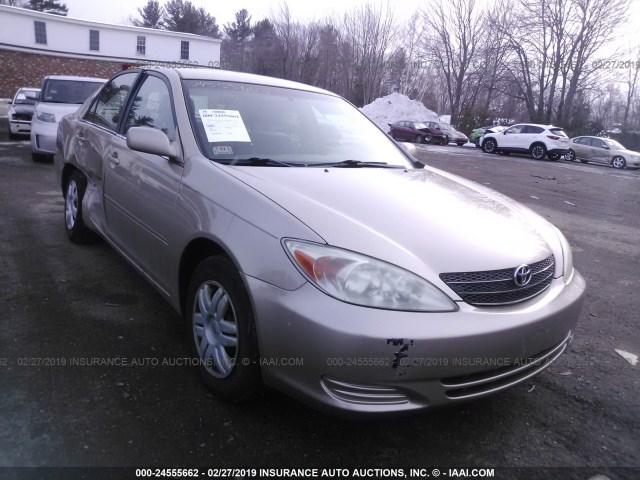 4T1BE32K72U062884 - 2002 TOYOTA CAMRY LE/XLE/SE GOLD photo 1