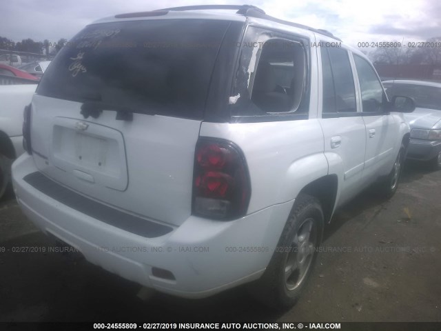 1GNDT33S592131621 - 2009 CHEVROLET TRAILBLAZER LT WHITE photo 4