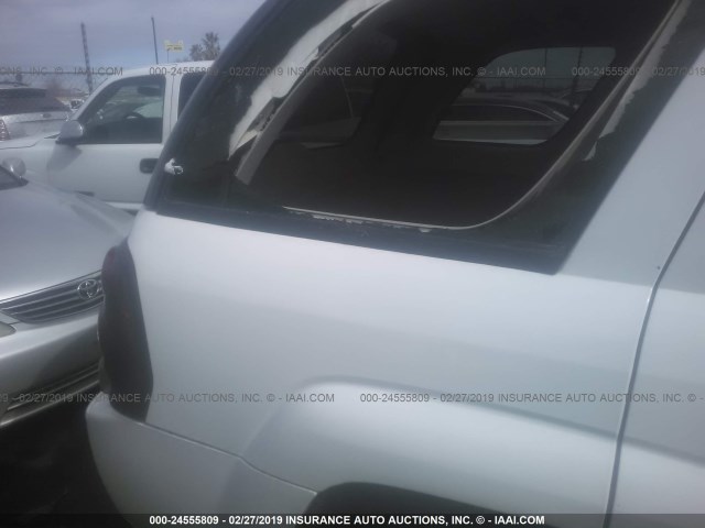 1GNDT33S592131621 - 2009 CHEVROLET TRAILBLAZER LT WHITE photo 6