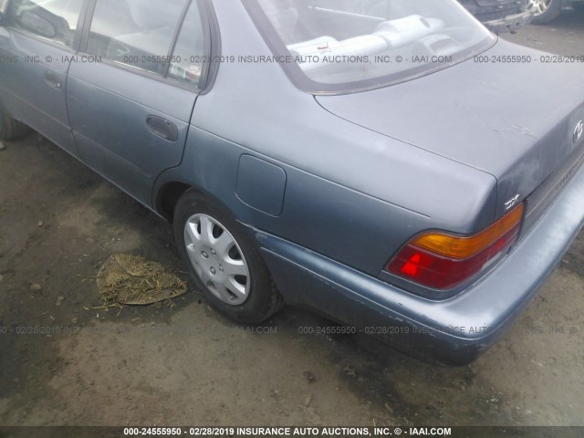 1NXAE09BXSZ329242 - 1995 TOYOTA COROLLA LE/DX GREEN photo 6