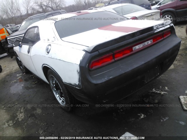 2C3CDYAG5DH594179 - 2013 DODGE CHALLENGER SXT WHITE photo 3