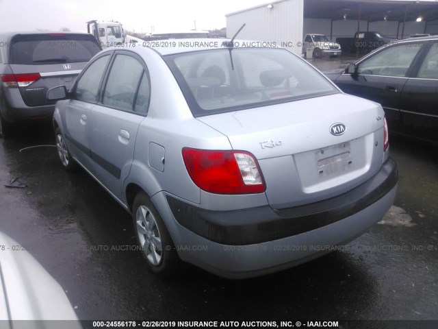 KNADE223096504884 - 2009 KIA RIO LX/SX SILVER photo 3