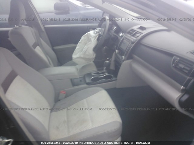 4T1BF1FK4DU214618 - 2013 TOYOTA CAMRY L/SE/LE/XLE Qara foto 5