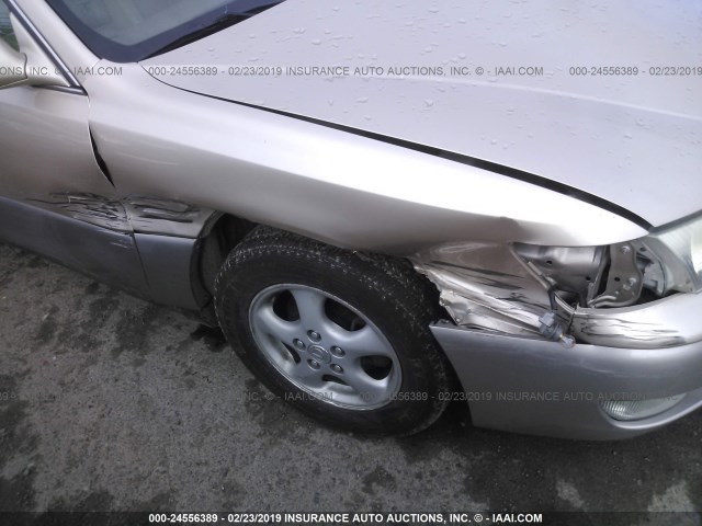 JT8BF28G8X0223111 - 1999 LEXUS ES 300 GOLD photo 6