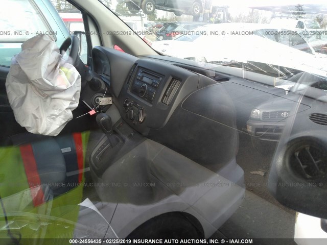 3N6CM0KN5EK692053 - 2014 NISSAN NV200 2.5S/2.5SV WHITE photo 5