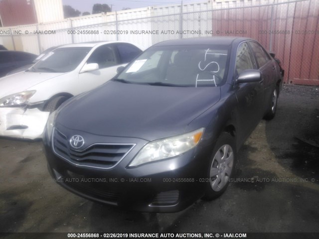 4T4BF3EK4BR209399 - 2011 TOYOTA CAMRY SE/LE/XLE 灰色 照片 2