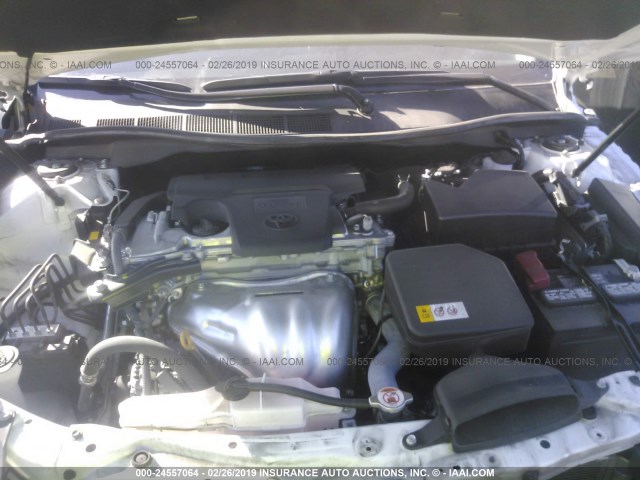 4T1BF1FK6HU429729 - 2017 TOYOTA CAMRY LE/XLE/SE/XSE თეთრი ფოტო 10