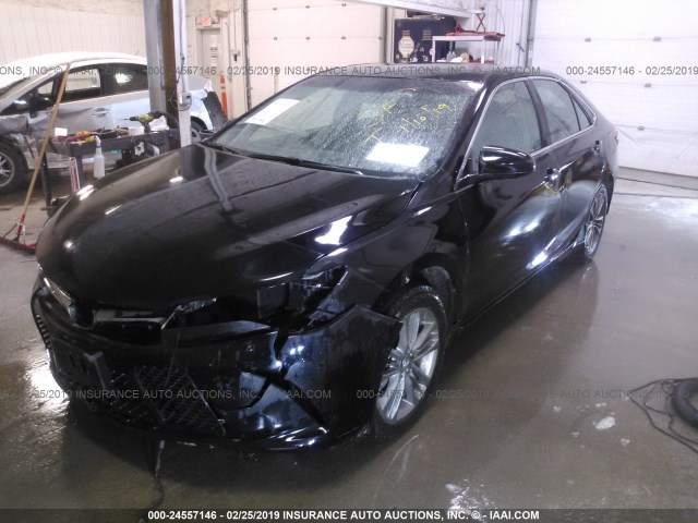 4T1BF1FK3FU987244 - 2015 TOYOTA CAMRY LE/XLE/SE/XSE შავი ფოტო 6