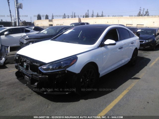 5NPE34AB2JH697700 - 2018 HYUNDAI SONATA SPORT/LIMITED WHITE photo 2