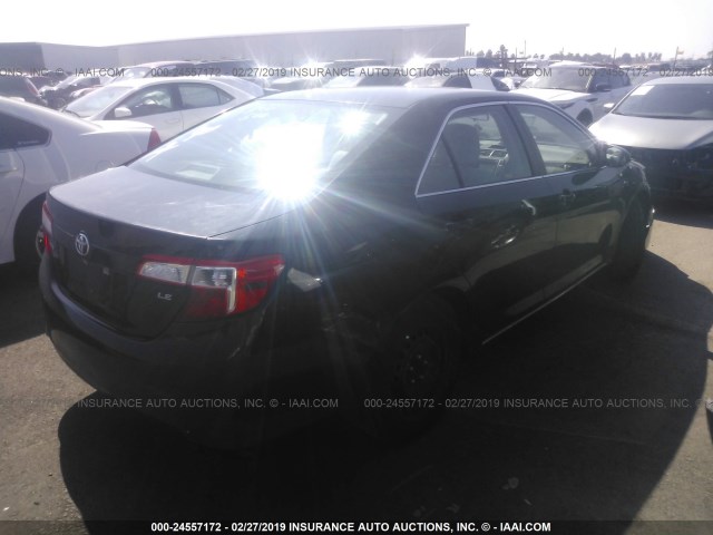 4T1BF1FK4EU405148 - 2014 TOYOTA CAMRY L/SE/LE/XLE 黑色 照片 4