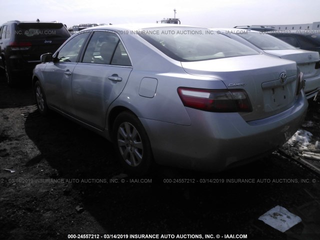 4T1BE46K67U584297 - 2007 TOYOTA CAMRY NEW GENERAT CE/LE/XLE/SE SILVER photo 3