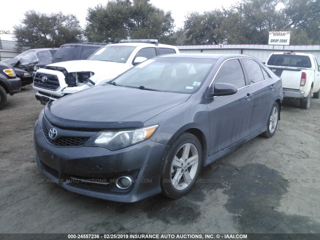 4T1BF1FK8EU733477 - 2014 TOYOTA CAMRY L/SE/LE/XLE 灰色 照片 2