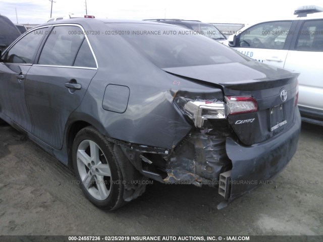 4T1BF1FK8EU733477 - 2014 TOYOTA CAMRY L/SE/LE/XLE 灰色 照片 6