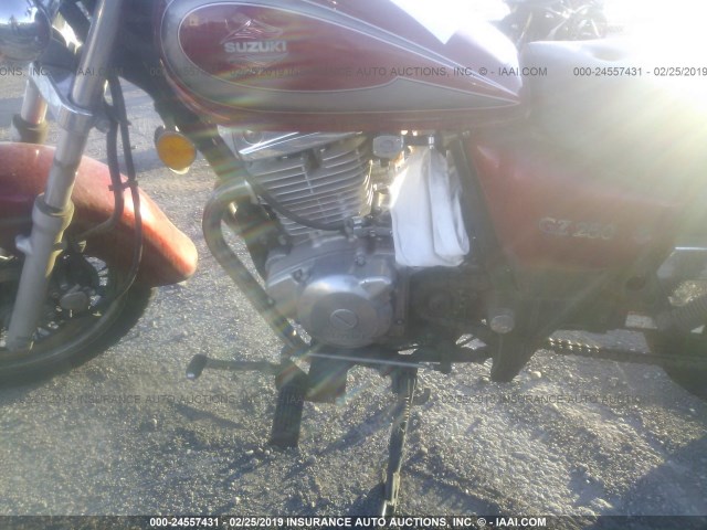 JS1NJ48A712101673 - 2001 SUZUKI GZ250 RED photo 9