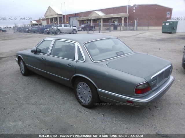 SAJHX6247VC789689 - 1997 JAGUAR XJ6 L GREEN photo 3