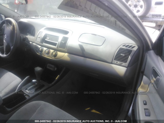 4T1BE32K13U726548 - 2003 TOYOTA CAMRY LE/XLE/SE GRAY photo 5