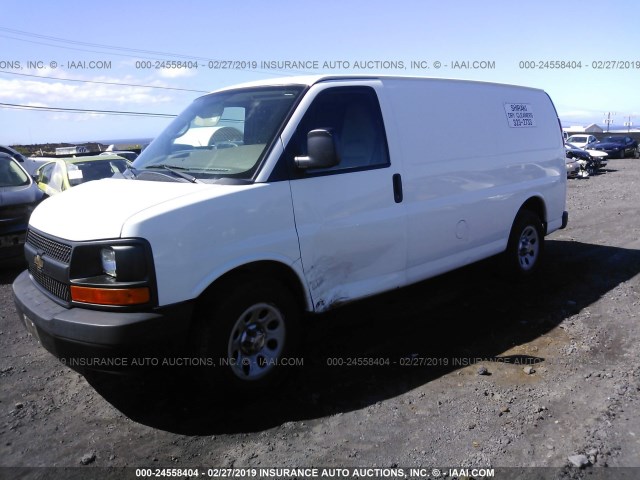 1GCSGAFX4C1119232 - 2012 CHEVROLET EXPRESS G1500  WHITE photo 2