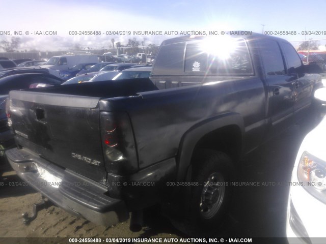 1GCHC23U95F840108 - 2005 CHEVROLET SILVERADO C2500 HEAVY DUTY BLACK photo 4