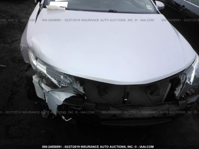 4T1BF1FK0EU393323 - 2014 TOYOTA CAMRY L/SE/LE/XLE 银色 照片 6